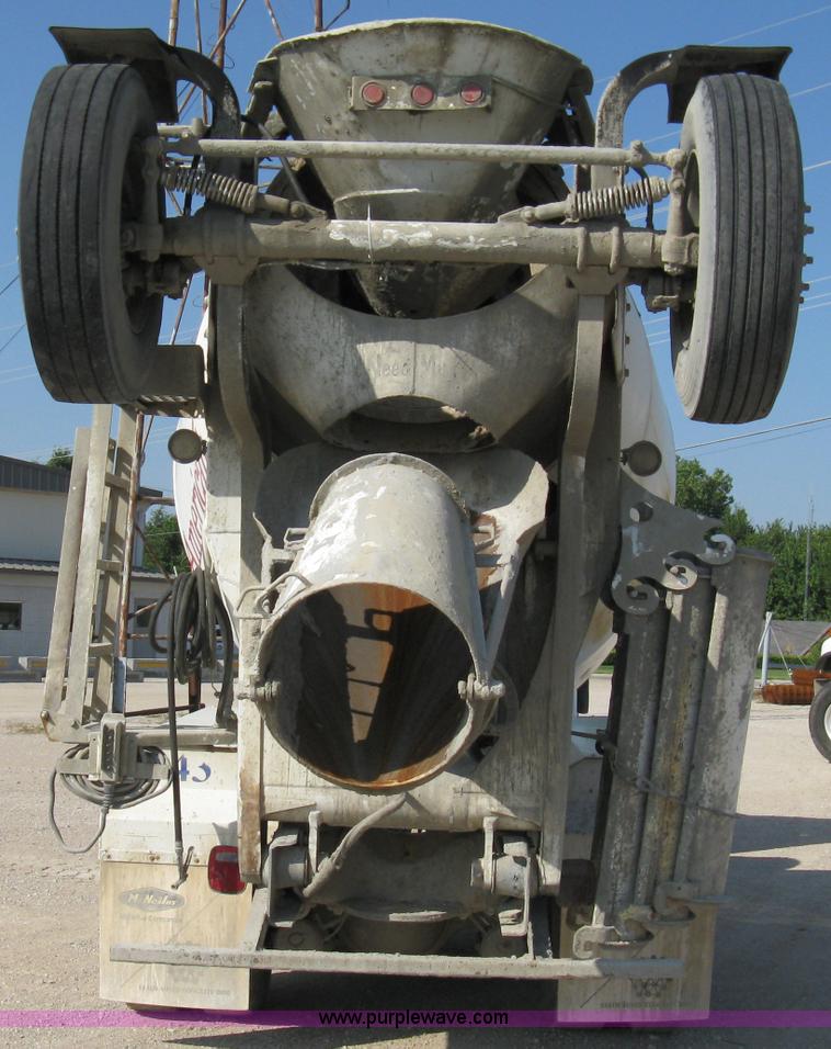 image for item 5068 1999 International Paystar 5000SF mixer truck