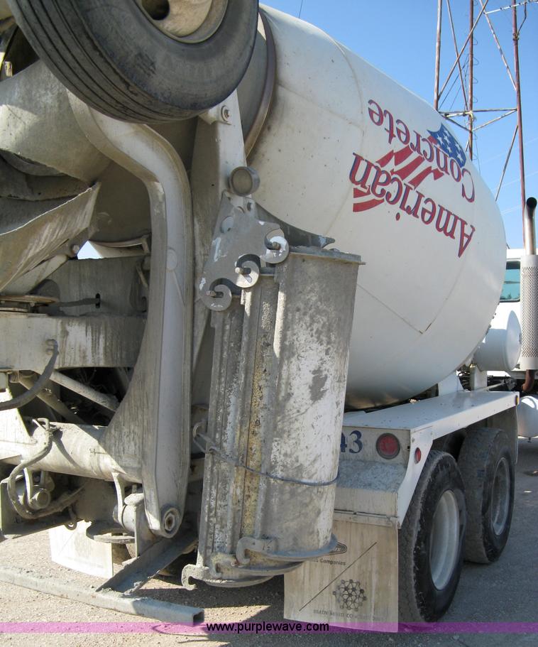 image for item 5068 1999 International Paystar 5000SF mixer truck