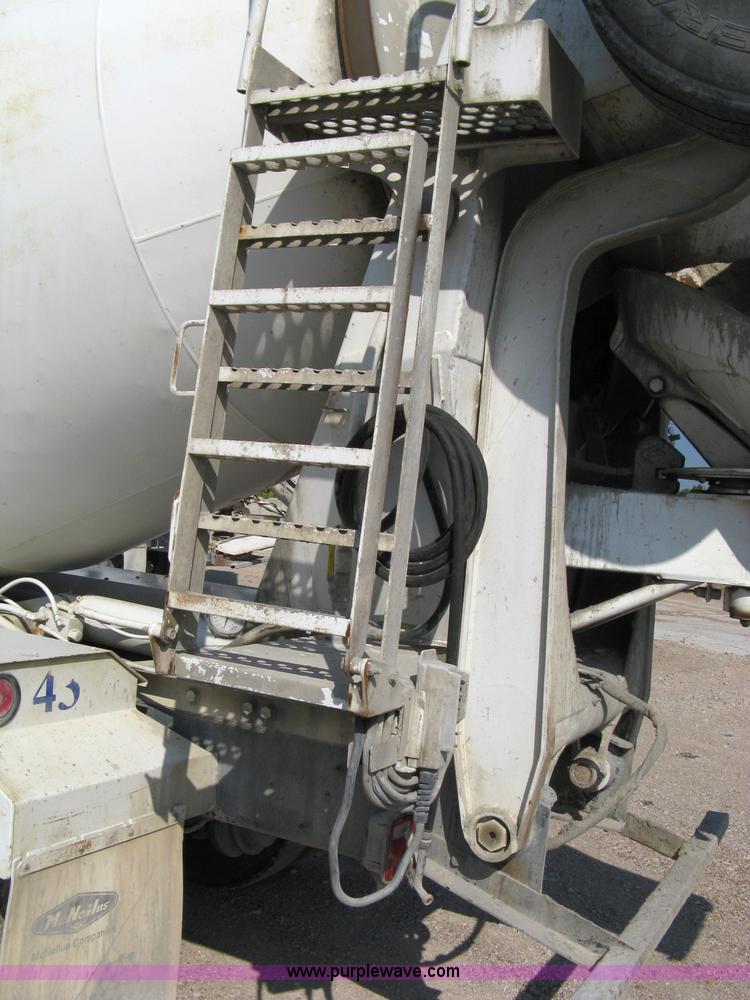 image for item 5068 1999 International Paystar 5000SF mixer truck