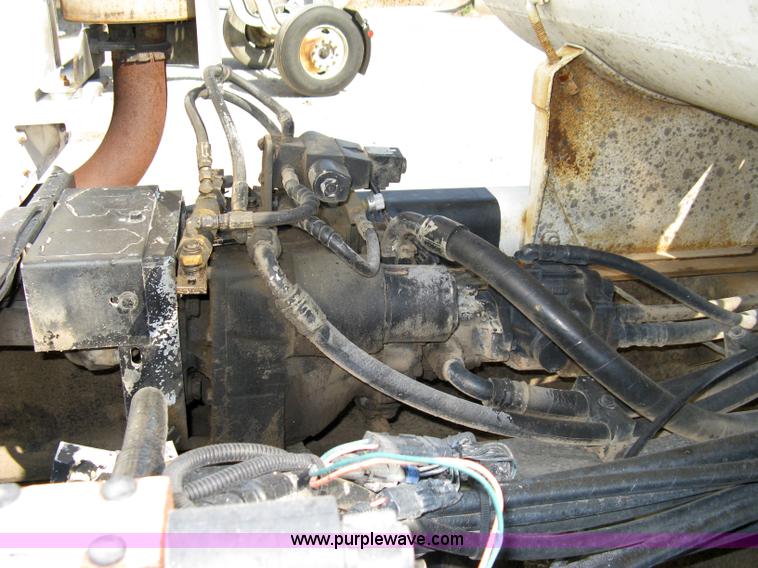 image for item 5068 1999 International Paystar 5000SF mixer truck