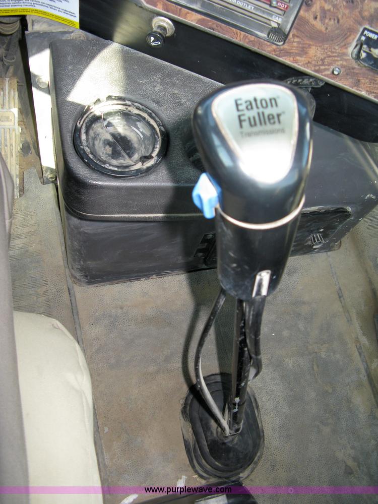 image for item 5068 1999 International Paystar 5000SF mixer truck