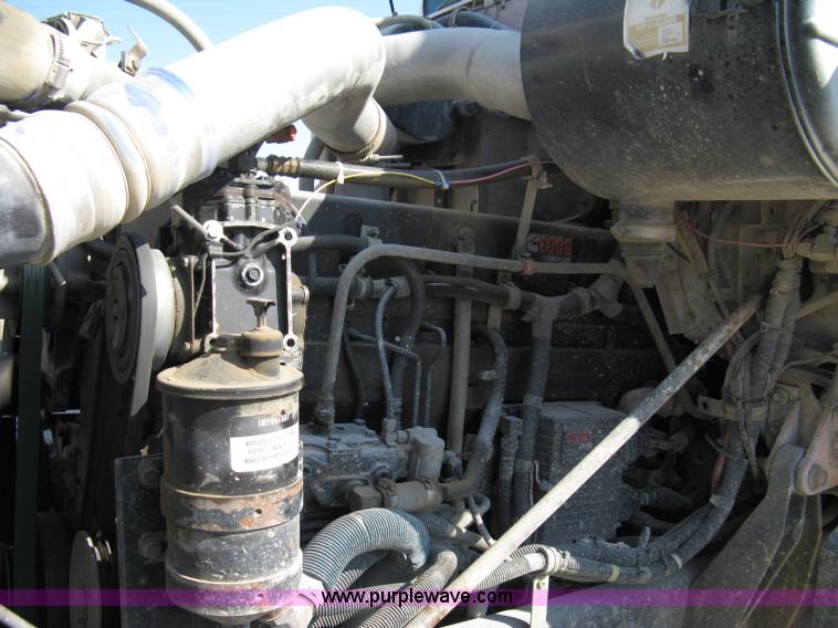 image for item 5068 1999 International Paystar 5000SF mixer truck