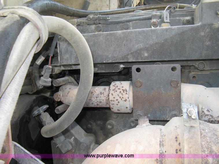 image for item 5068 1999 International Paystar 5000SF mixer truck