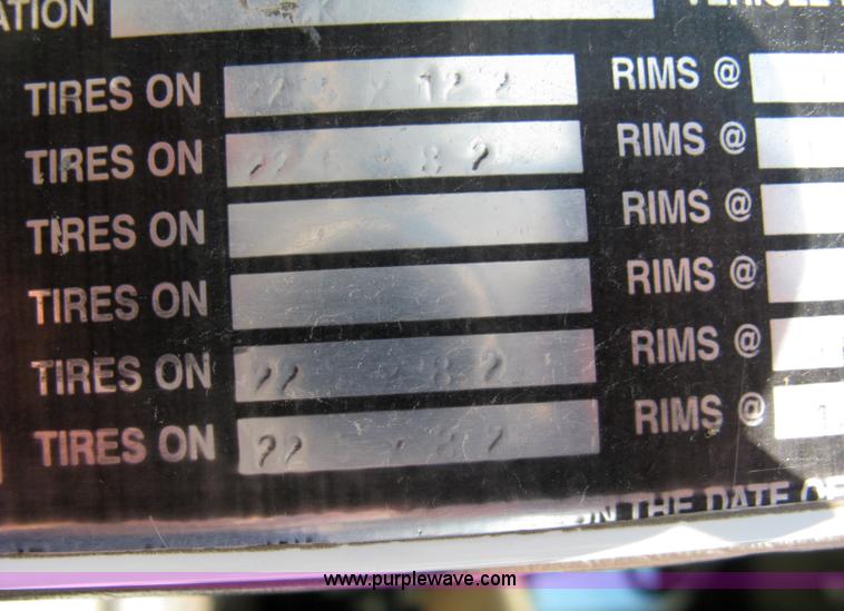 image for item 5068 1999 International Paystar 5000SF mixer truck