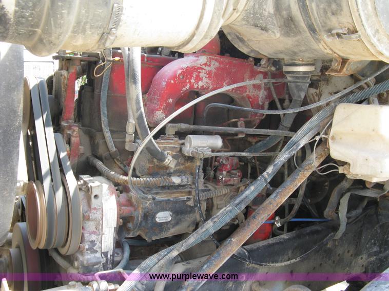 image for item 5070 1981 International Series F2674 mixer truck