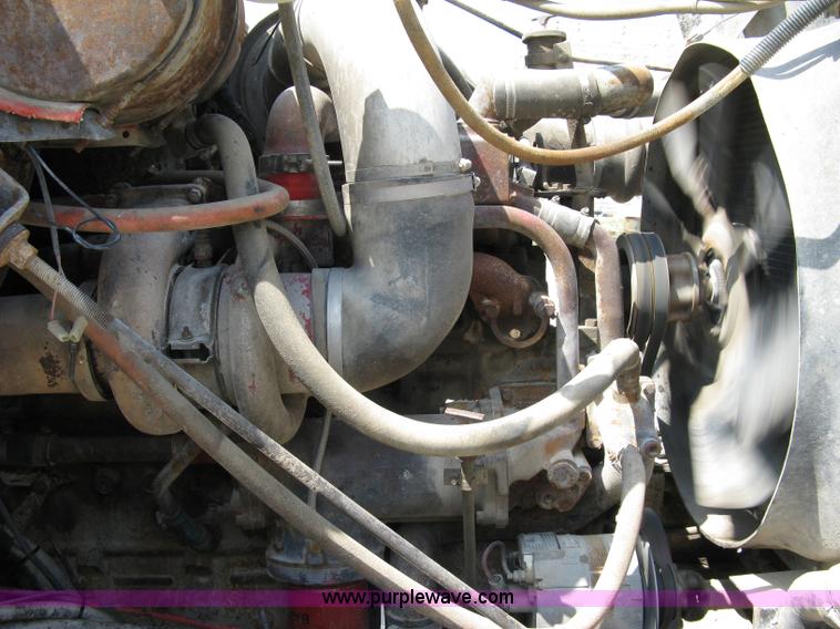 image for item 5070 1981 International Series F2674 mixer truck