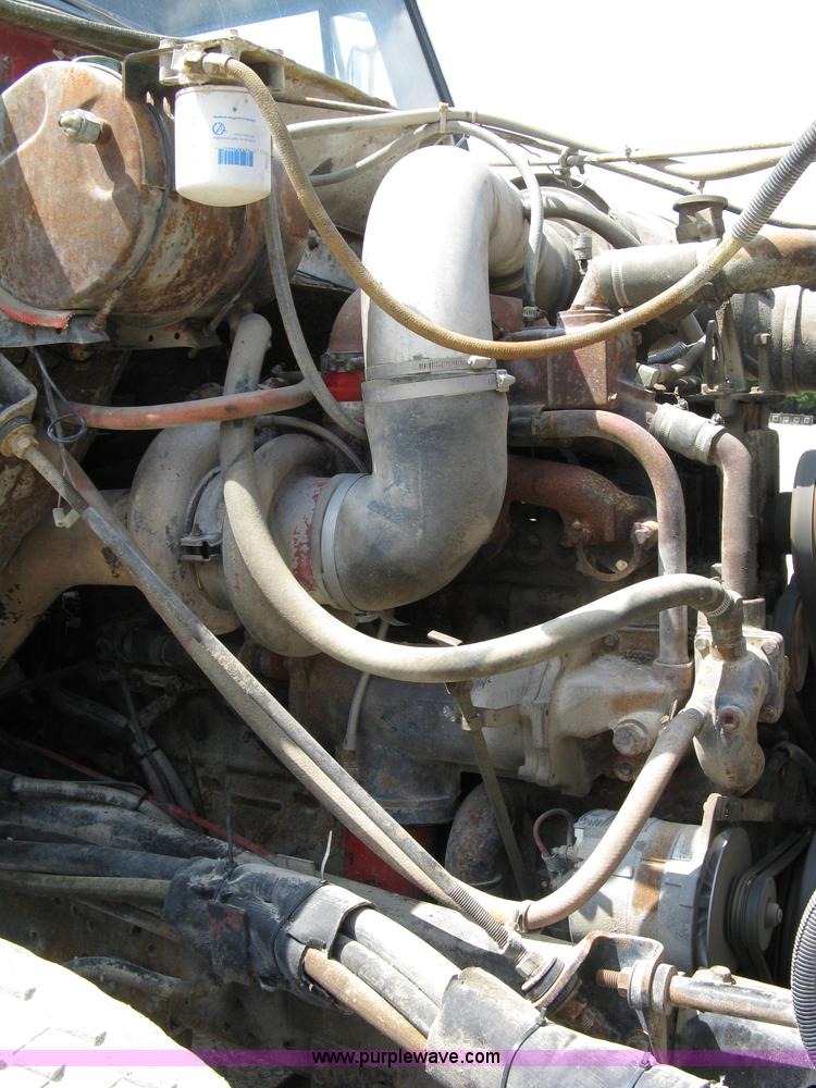 image for item 5070 1981 International Series F2674 mixer truck