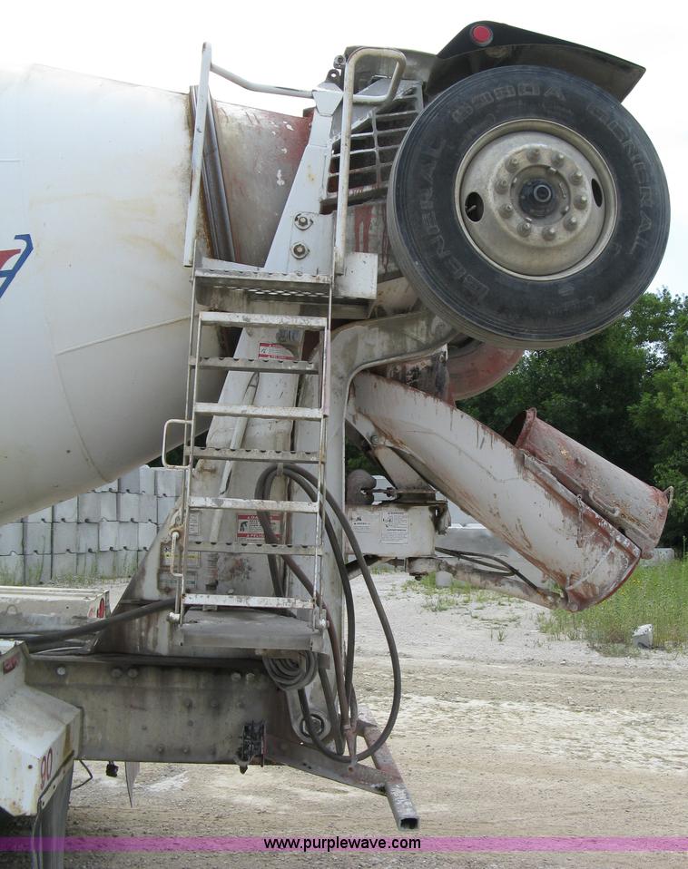 image for item 5071 1999 International Paystar 5000SFA mixer truck