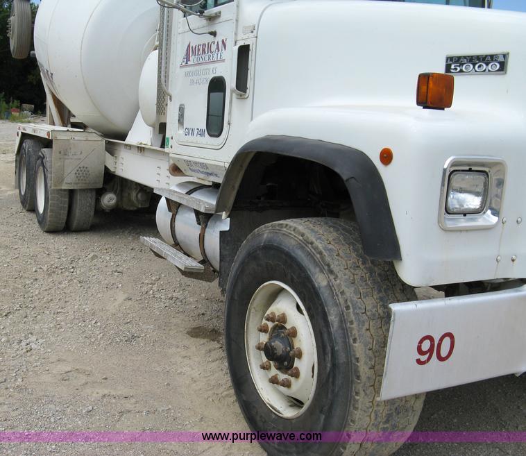 image for item 5071 1999 International Paystar 5000SFA mixer truck