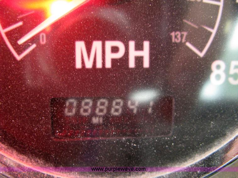 image for item 5071 1999 International Paystar 5000SFA mixer truck