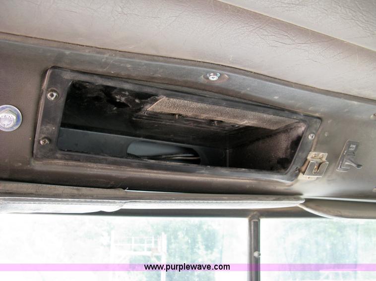 image for item 5071 1999 International Paystar 5000SFA mixer truck