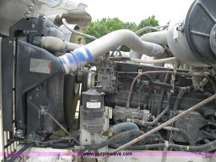 image for item 5071 1999 International Paystar 5000SFA mixer truck