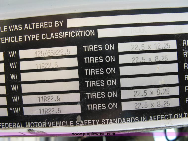 image for item 5071 1999 International Paystar 5000SFA mixer truck