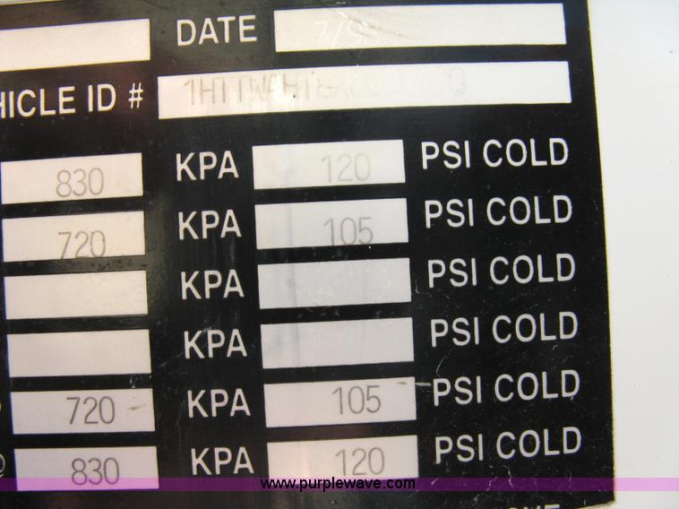 image for item 5071 1999 International Paystar 5000SFA mixer truck