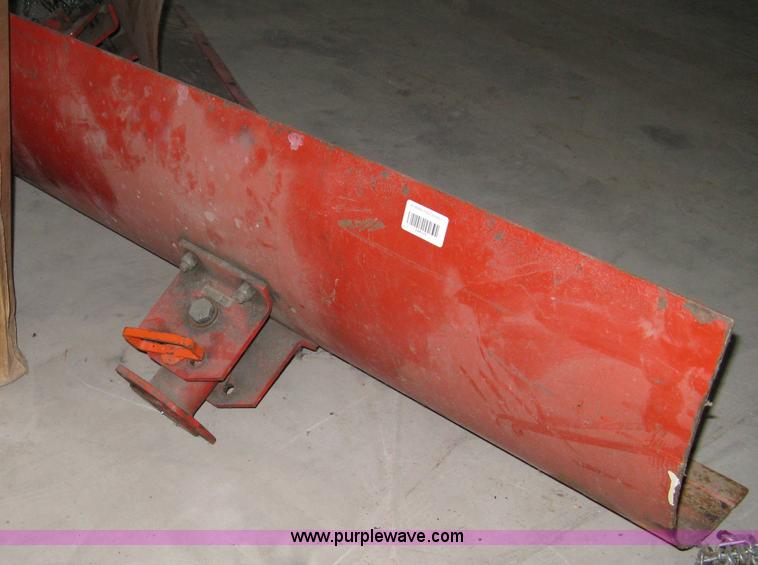 (2) Gravely 48" snow blades in Kechi, KS Item 5076 sold Purple Wave