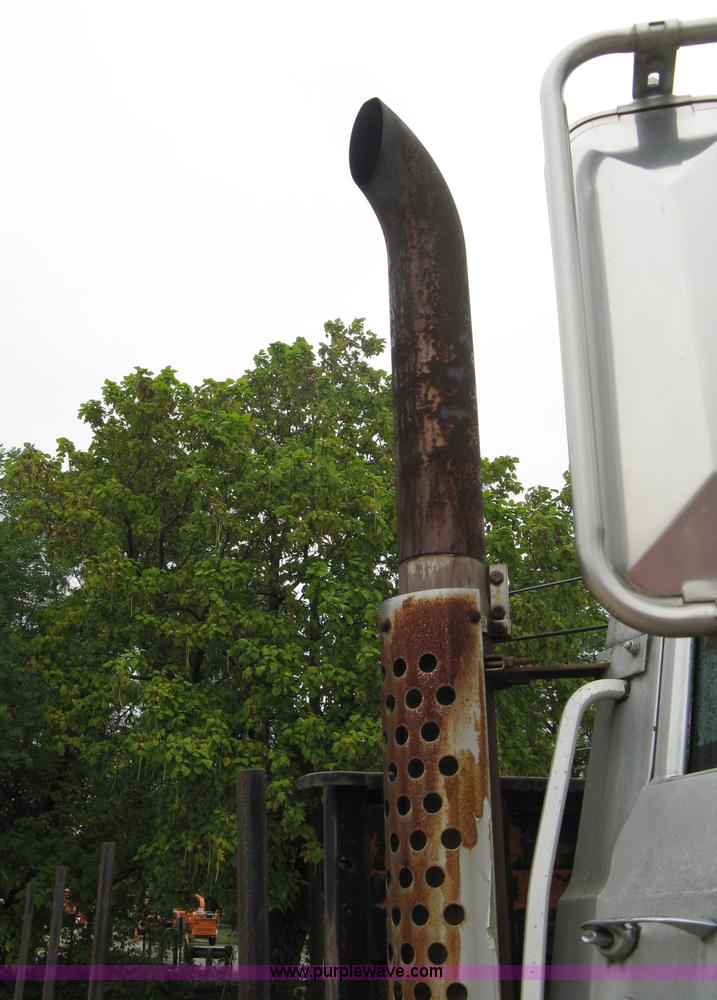 image for item 5082 1980 GMC Brigadier SS truck