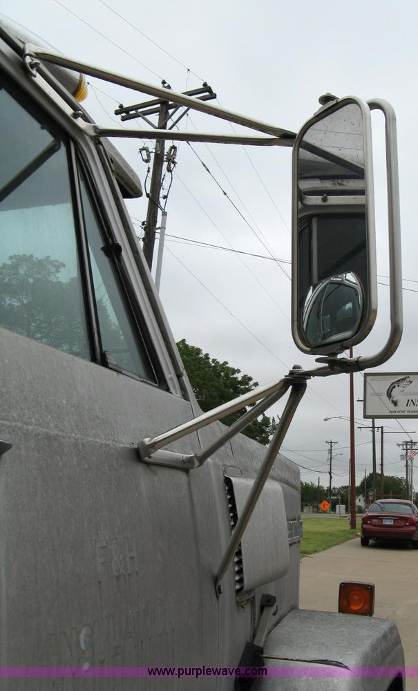 image for item 5082 1980 GMC Brigadier SS truck