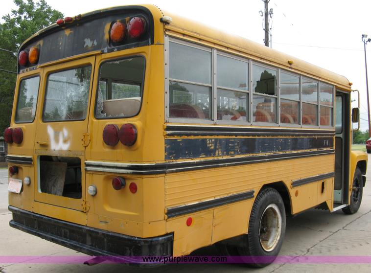 image for item 5083 1982 Ford B-600 school bus