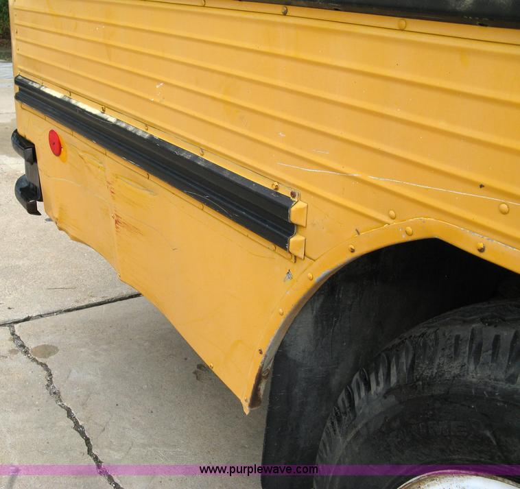 image for item 5083 1982 Ford B-600 school bus