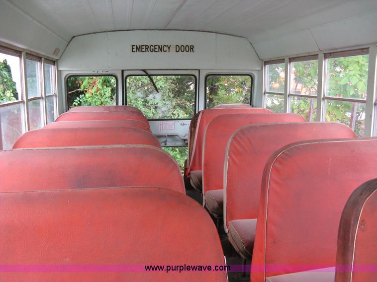 image for item 5083 1982 Ford B-600 school bus
