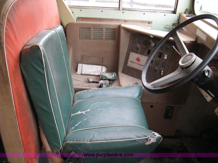 image for item 5083 1982 Ford B-600 school bus