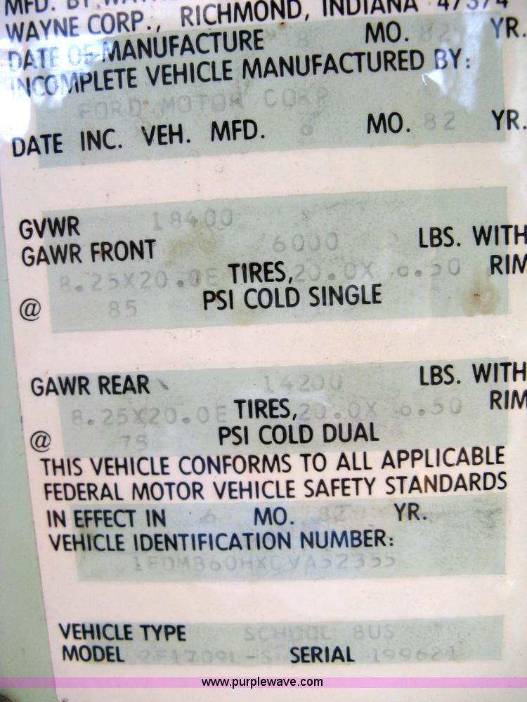 image for item 5083 1982 Ford B-600 school bus