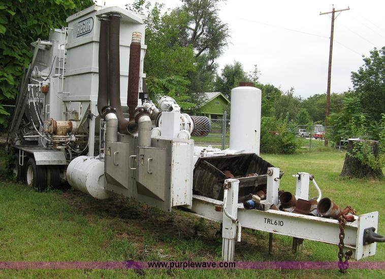 image for item 5084 1989 Guzzler Manuf., Inc. Reach abatement vacuum