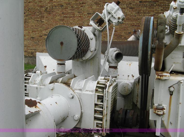 image for item 5084 1989 Guzzler Manuf., Inc. Reach abatement vacuum