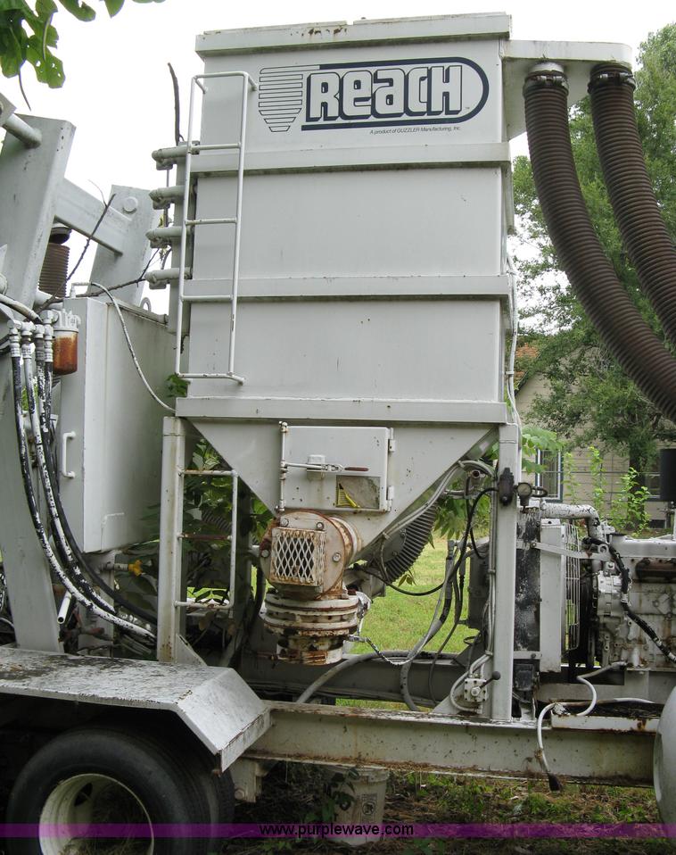 image for item 5084 1989 Guzzler Manuf., Inc. Reach abatement vacuum