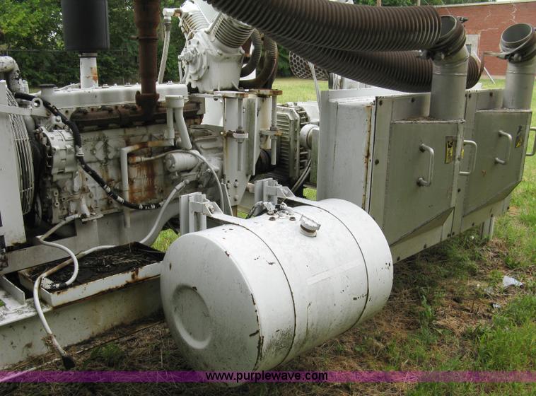 image for item 5084 1989 Guzzler Manuf., Inc. Reach abatement vacuum