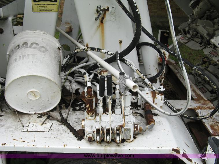 image for item 5084 1989 Guzzler Manuf., Inc. Reach abatement vacuum