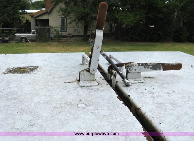 image for item 5084 1989 Guzzler Manuf., Inc. Reach abatement vacuum