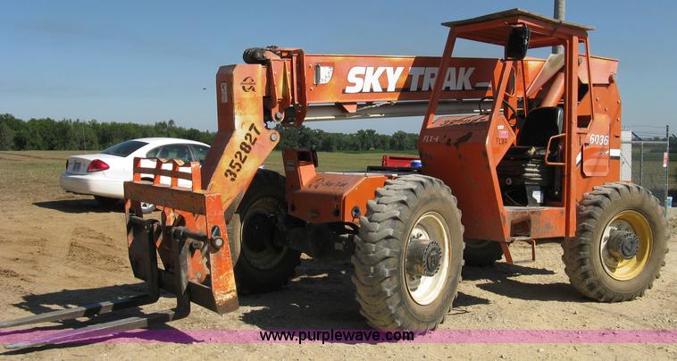 image for item 5095 1999 SkyTrak 6036 telehandler