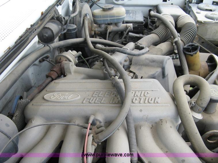 image for item 5097 1992 Ford F150 pickup