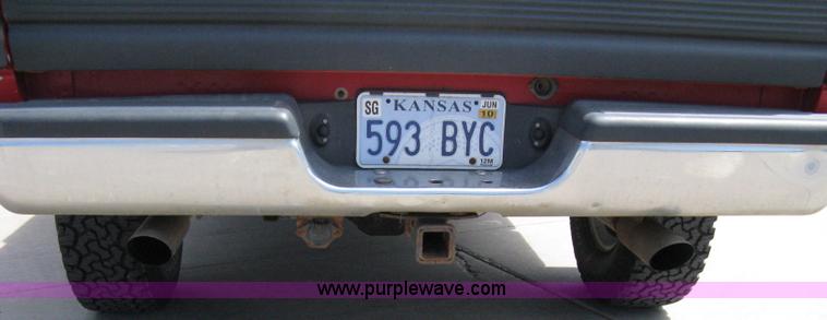 image for item 5098 1997 Dodge Ram 1500 extended-cab pickup