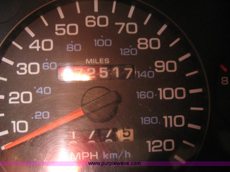 image for item 5098 1997 Dodge Ram 1500 extended-cab pickup