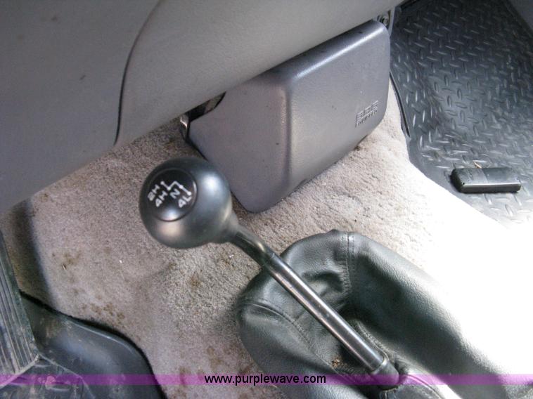 image for item 5098 1997 Dodge Ram 1500 extended-cab pickup