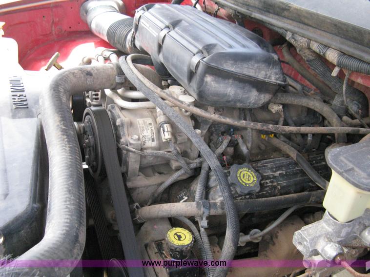 image for item 5098 1997 Dodge Ram 1500 extended-cab pickup