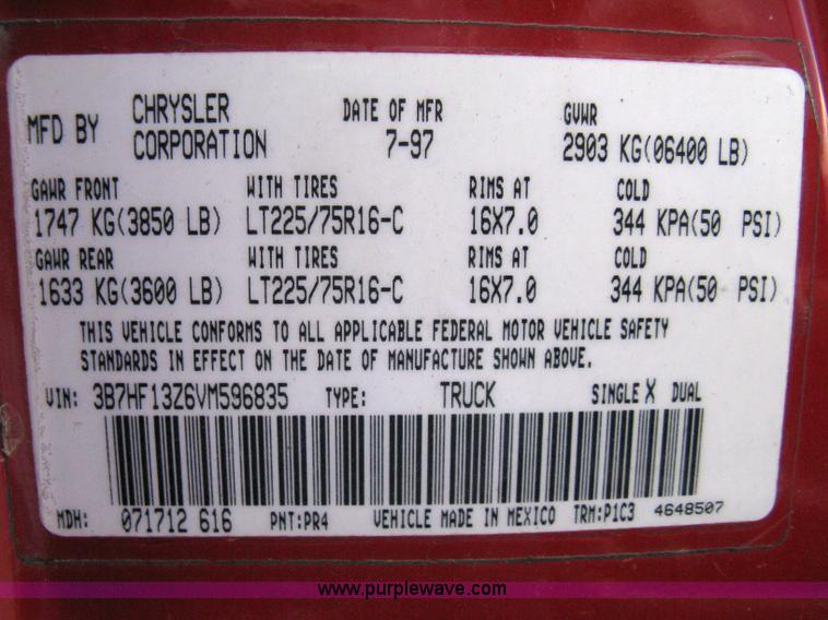 image for item 5098 1997 Dodge Ram 1500 extended-cab pickup