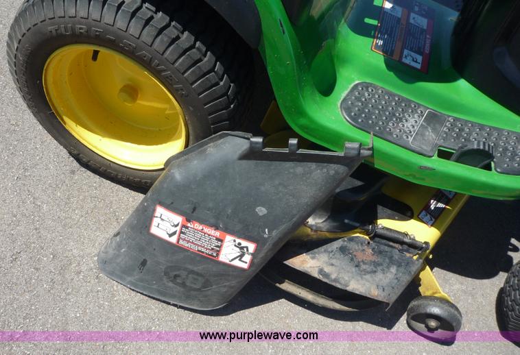 image for item 7002 2005 John Deere L120D lawn mower