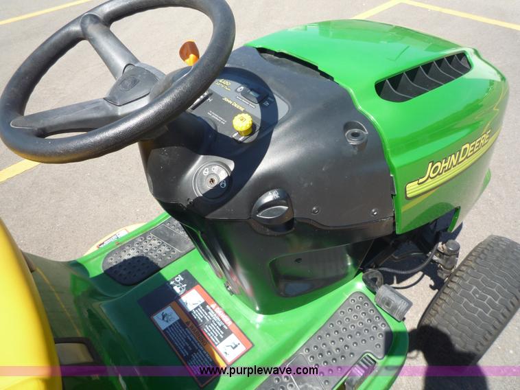 image for item 7002 2005 John Deere L120D lawn mower