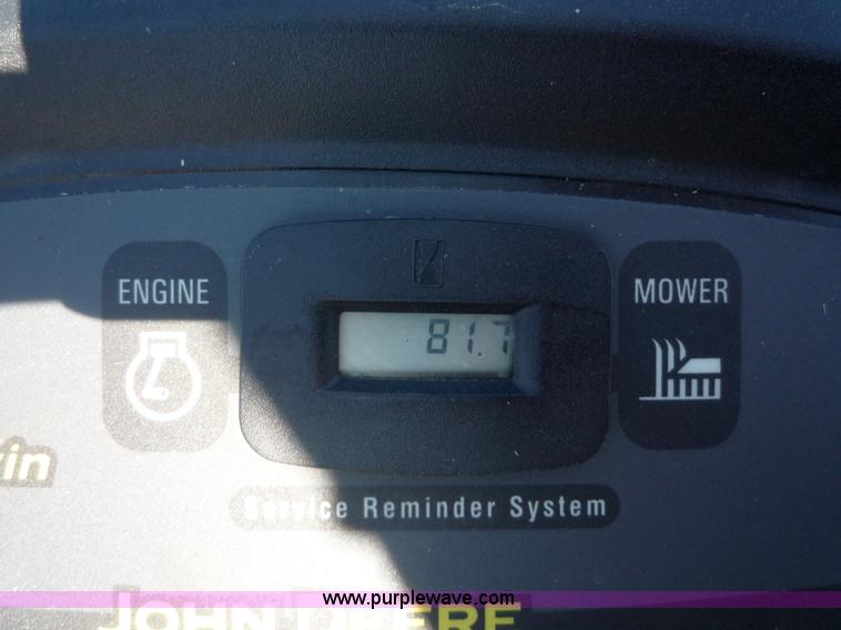 image for item 7002 2005 John Deere L120D lawn mower