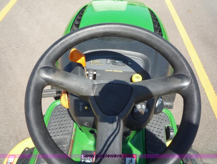 image for item 7002 2005 John Deere L120D lawn mower