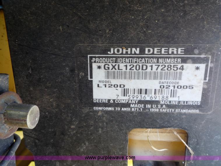 image for item 7002 2005 John Deere L120D lawn mower