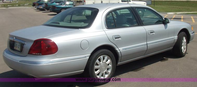 image for item 7143 2001 Lincoln Continental