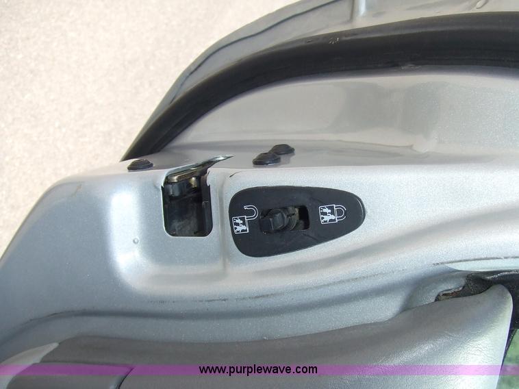 image for item 7143 2001 Lincoln Continental