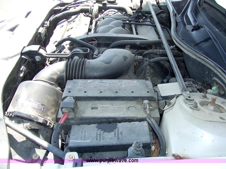 image for item 7143 2001 Lincoln Continental