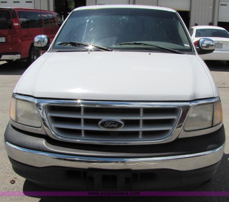 image for item 7172 1999 Ford F150 extended cab pickup truck