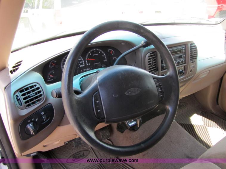 image for item 7172 1999 Ford F150 extended cab pickup truck