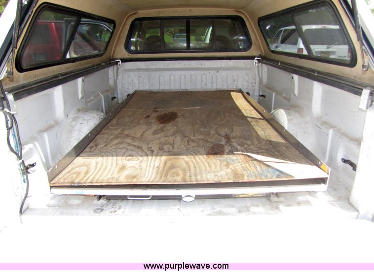 image for item 7172 1999 Ford F150 extended cab pickup truck